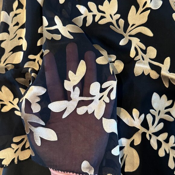 Intuitions Black with gold Silk Shell Floral Skirt Size 10 - Picture 4 of 13